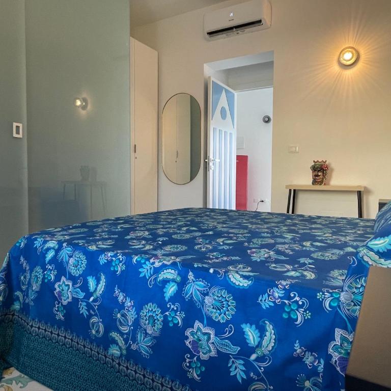 Yali Suites Bed and Breakfast - Double Room - 1