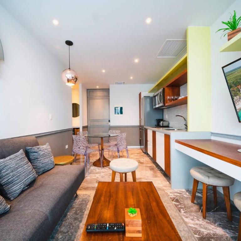 Luxury 1 Bedroom Condo with Rooftop Pool - Singular Joy Residences, Jojo - One-Bedroom Apartment - 13