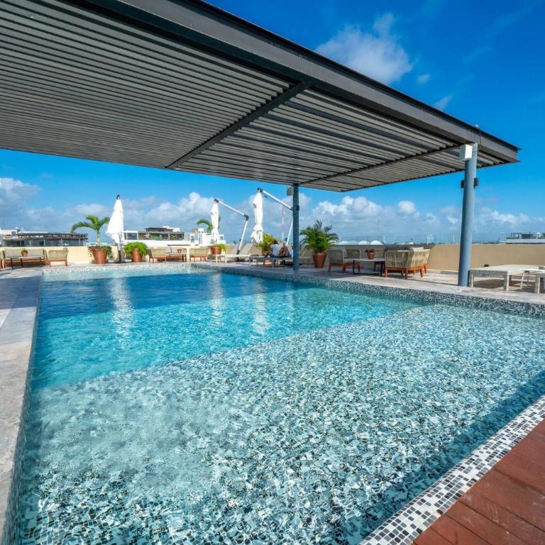 Luxury 1 Bedroom Condo with Rooftop Pool - Singular Joy Residences, Jojo - One-Bedroom Apartment - 17