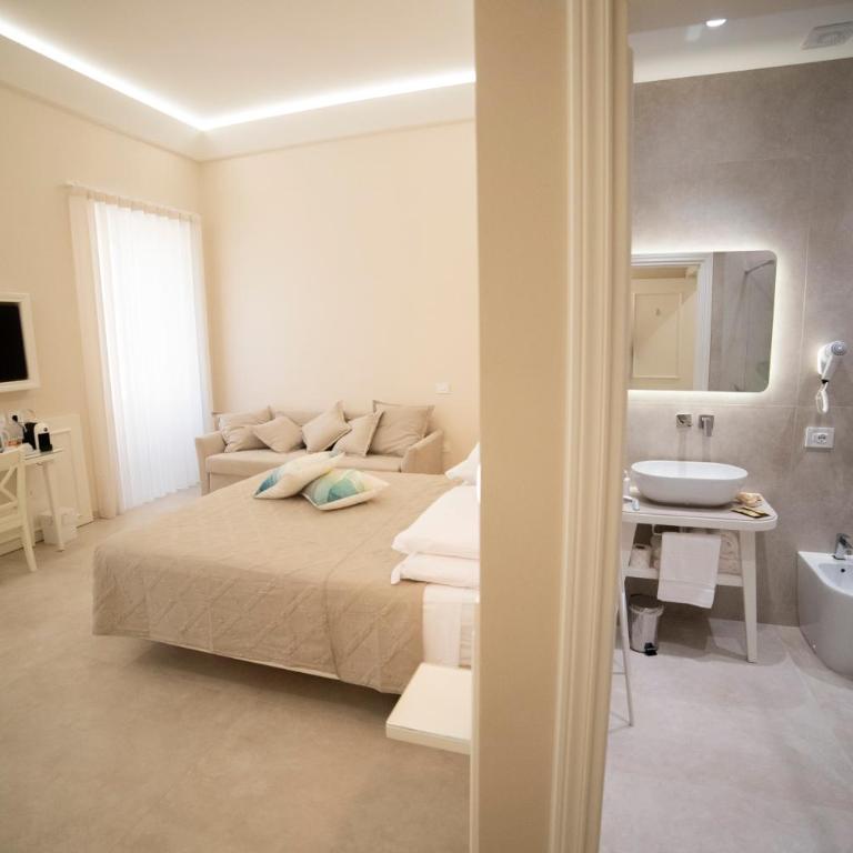 5 lune Tropea - Camera King con Balcone - 12