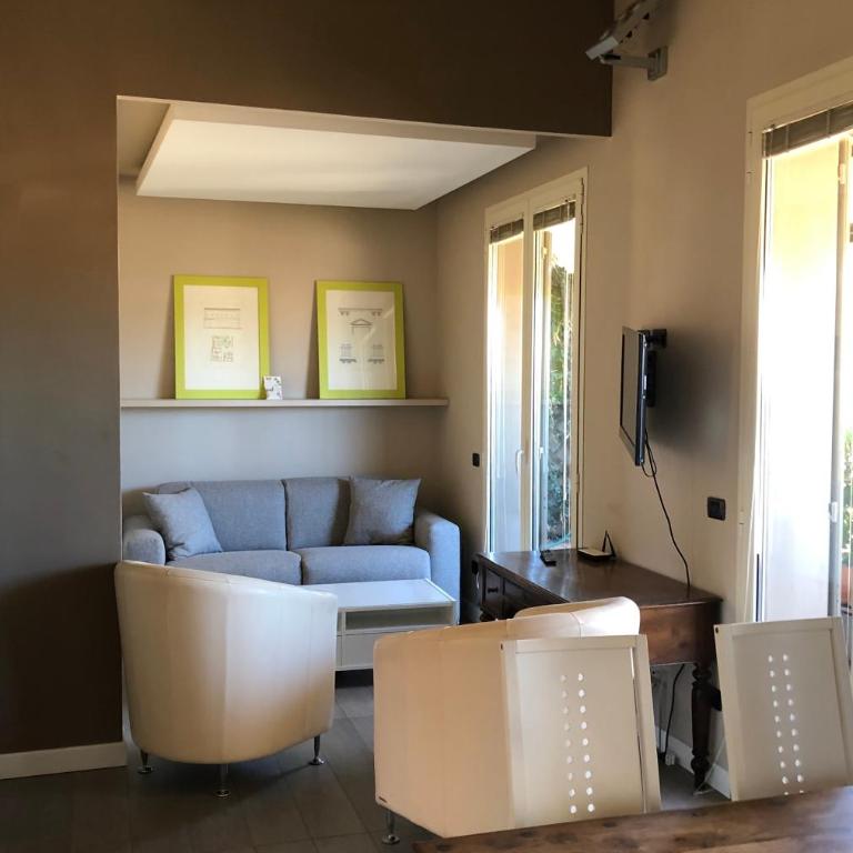 Suite with 3 terraces at Ponte Vecchio - One-Bedroom Apartment - 3