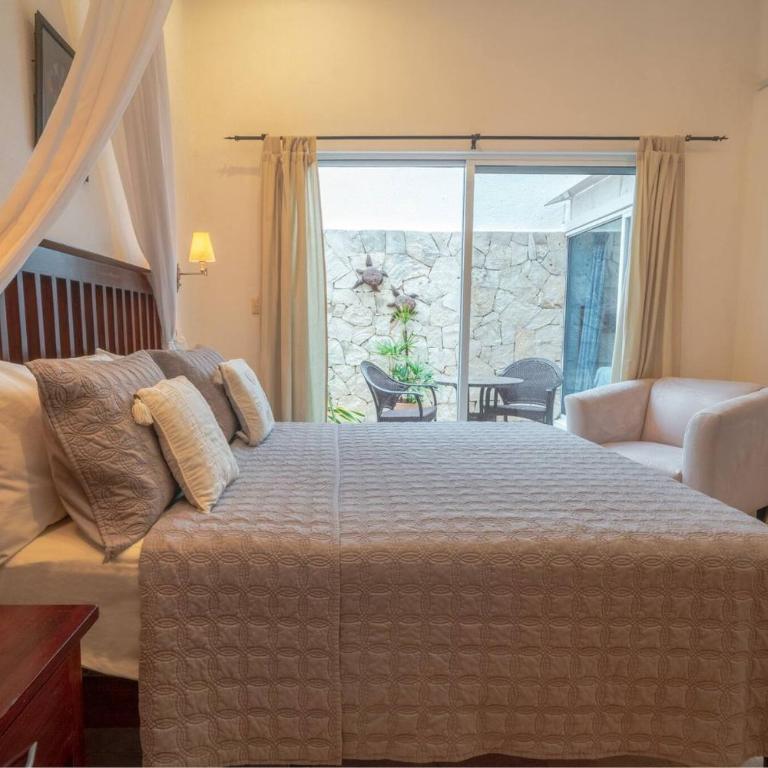 2 BR Condo Only Steps to the Beach - At Magic Paradise Condos, Mamitas Beach - Magia - Two-Bedroom Apartment - 3