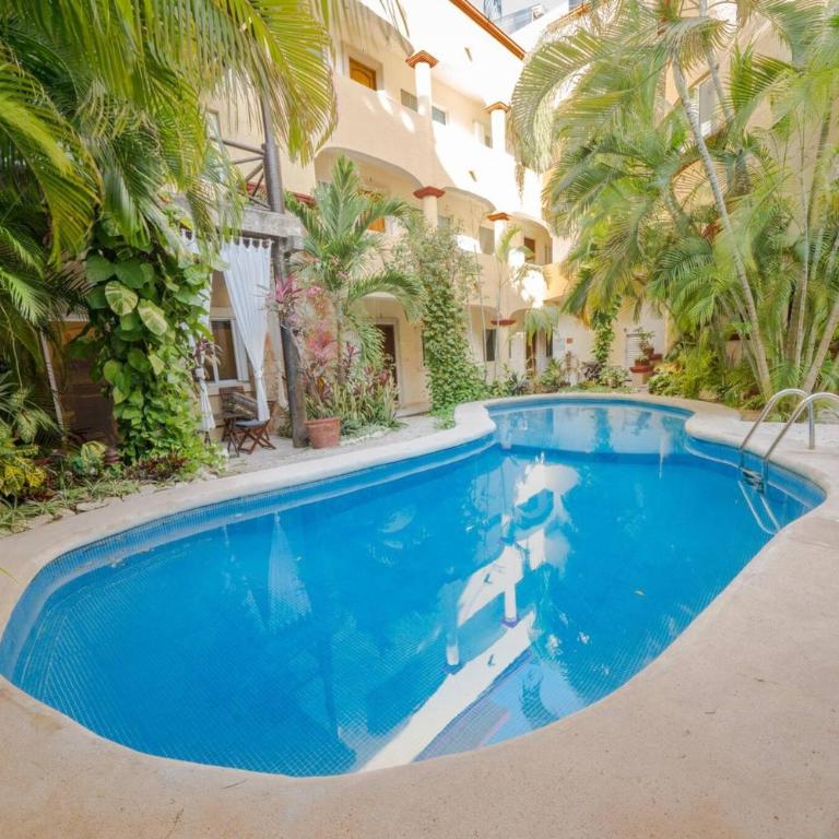 2 BR Condo Only Steps to the Beach - At Magic Paradise Condos, Mamitas Beach - Magia - Two-Bedroom Apartment - 16