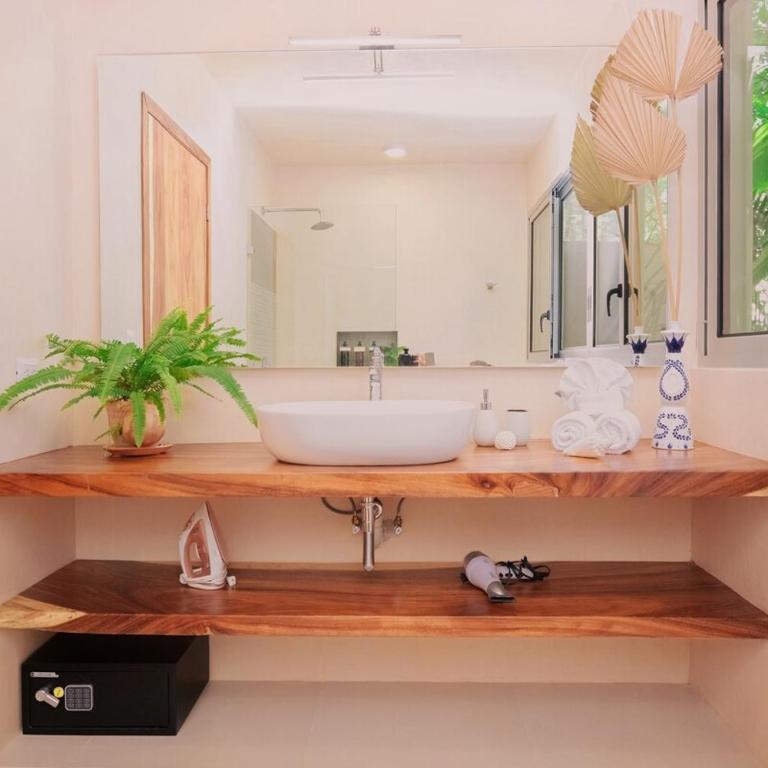 Casita Deva Stylish Mex casita, epic rooftop pool - Villa de 1 dormitorio - 41