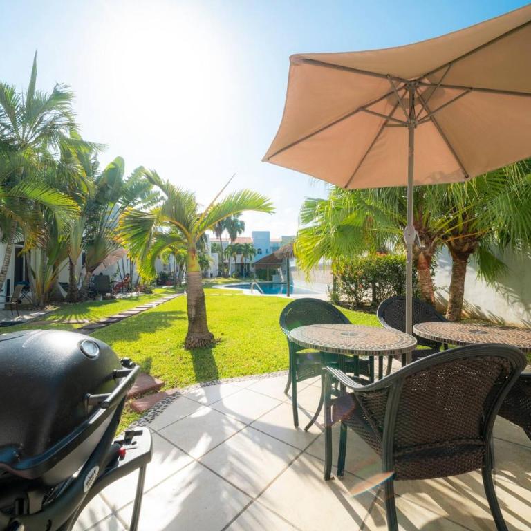 3 Bedroom Villa with Pool - At Playacar II - Mayamar G1 - Three-Bedroom Villa - 25