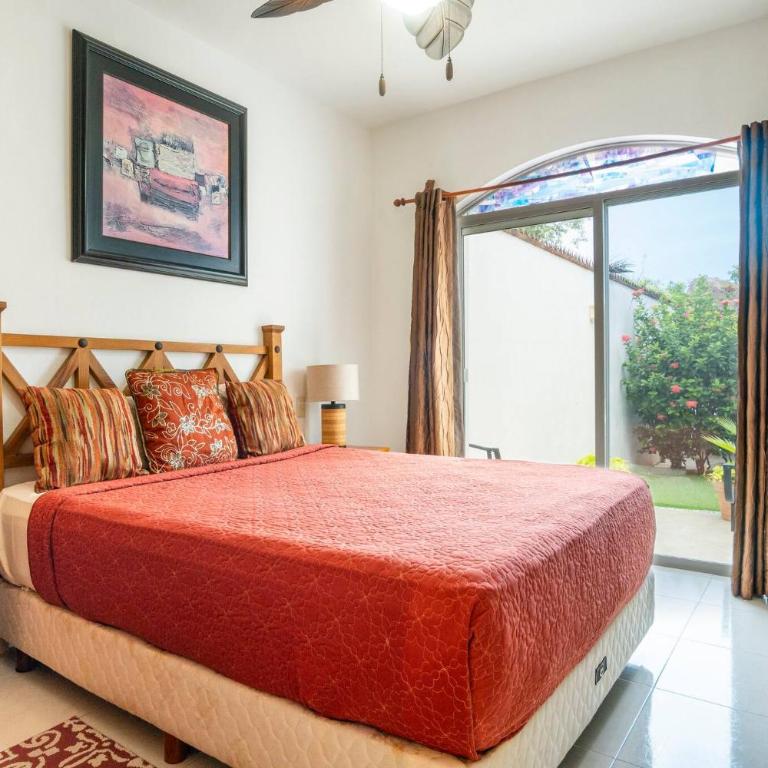 Luxury 3 Bedroom Villa with Pool - At Playacar II - Mayamar G9 - Three-Bedroom Apartment - 12