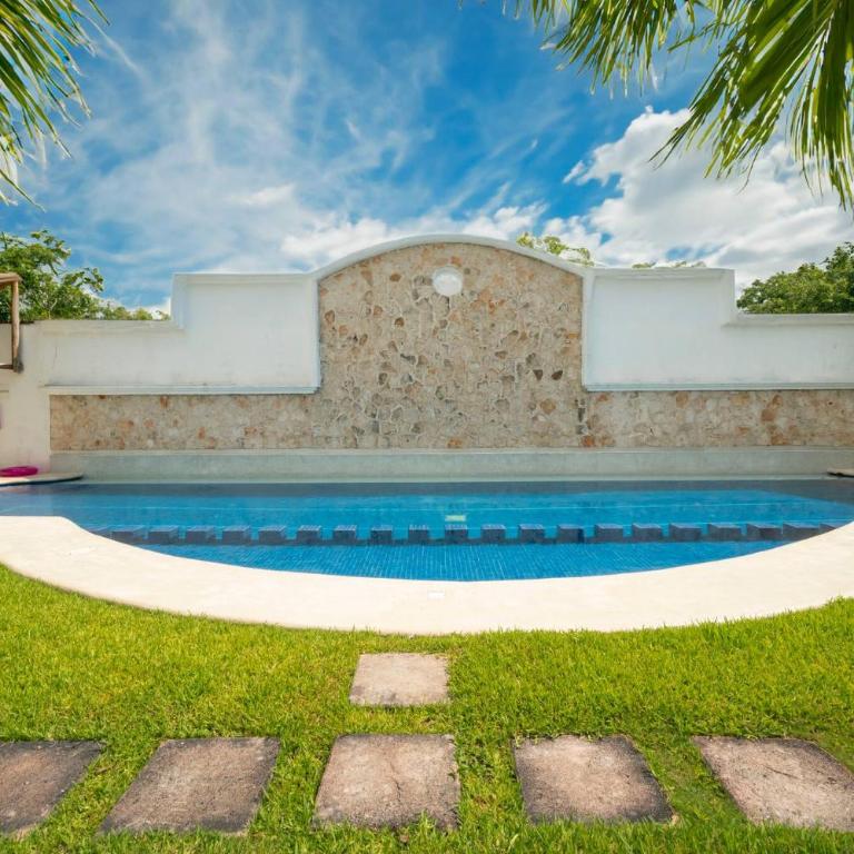 Luxury 3 Bedroom Villa with Pool - At Playacar II - Mayamar G9 - Three-Bedroom Apartment - 2