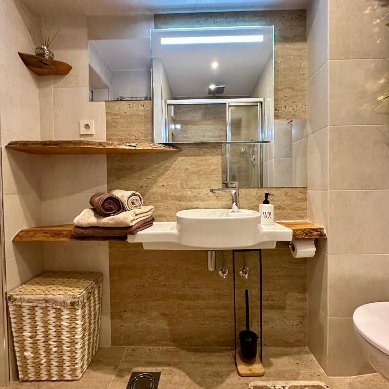 Sea View Budva - Apartman sa 2 Spavaće Sobe - 13