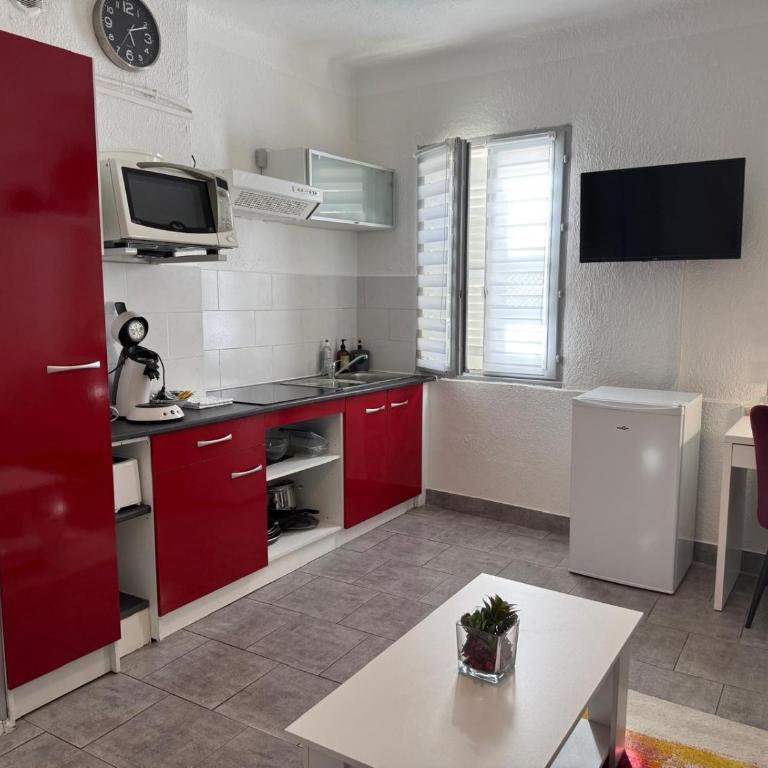 Studio 2 personnes dans le célèbre quartier des chartreux - Apartment mit 1 Schlafzimmer - 5