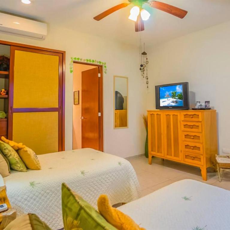Luxury 2 level Penthouse with 2 BR - Only 3 Blocks from the beach - Meridian 310 - Two-Bedroom Apartment - 10