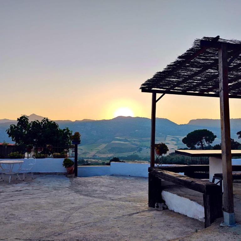Casa de campo con maravillosas vistas, bbq y piscina - Casa de 5 dormitorios - 35