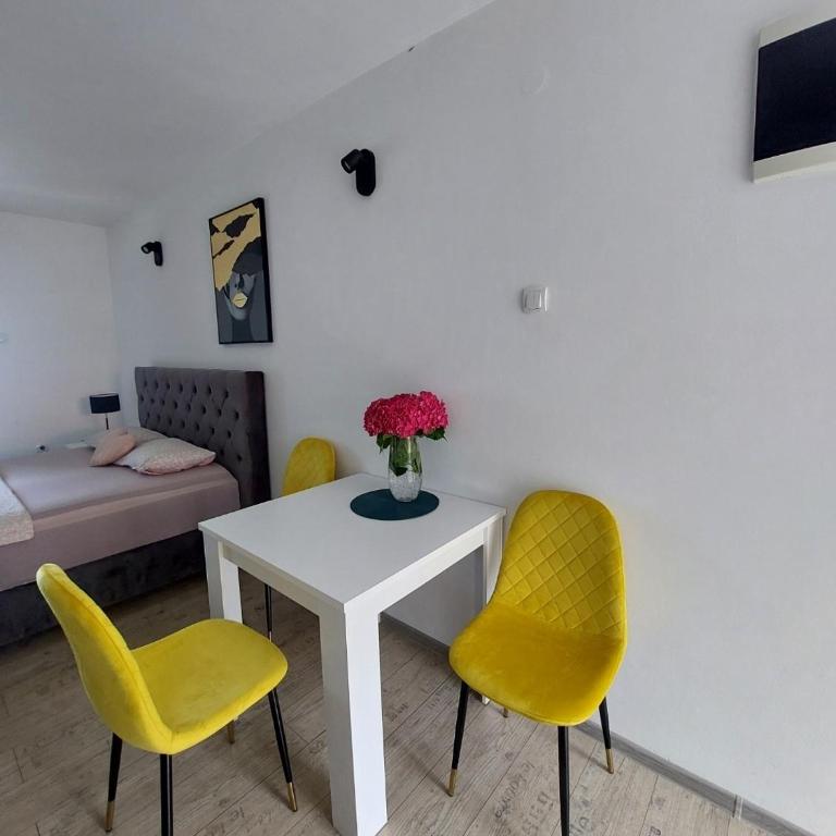 Darija - One-Bedroom Apartment - 2
