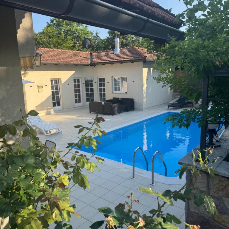 Villa RELAX Miševići - Vila sa 3 Spavaće Sobe - 16
