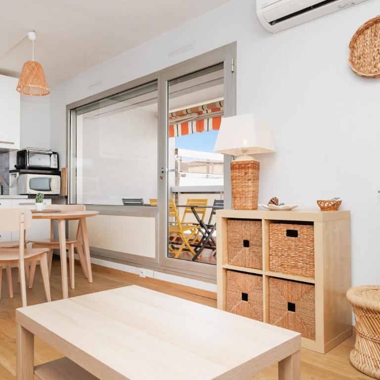 LERINS Appartement rénové Idéal famille Plages de juan les Pins à 200m Tout confort & parking - Appartement 2 Chambres - 3