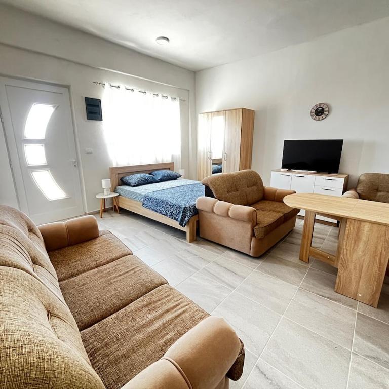 Vaidas place - One-Bedroom Apartment - 1