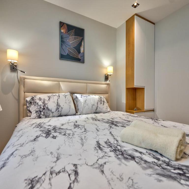 Elysium apartment - Two-Bedroom Apartment - 8