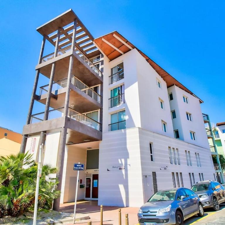 VAUBAN Superbe T2 avec Vue Port Antibes Résidence Haut de Gamme Clim Parking Privé Wi-Fi - Appartement - 35