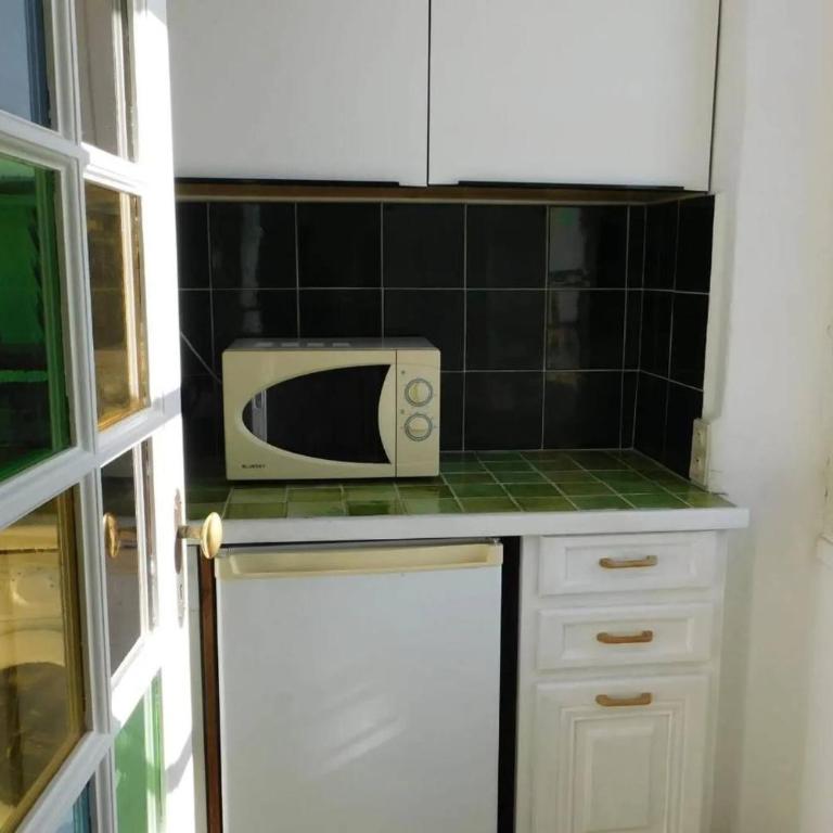 VINTAGE -Cosy nid douillet Vieil Antibes- Idéal couple - One-Bedroom Apartment - 10