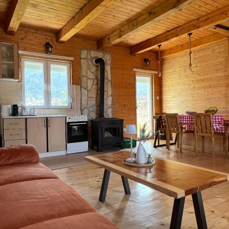 Mountain Peace Cottage - Three-Bedroom House - 5