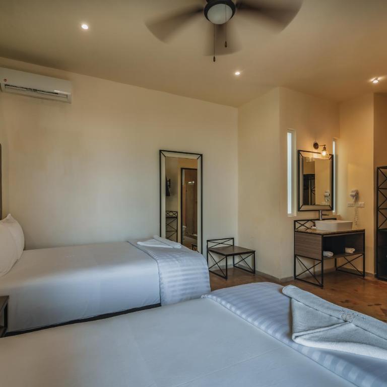 Hotel Boutique La Casona by Kavia - Deluxe Double Room with Two Double Beds - 4