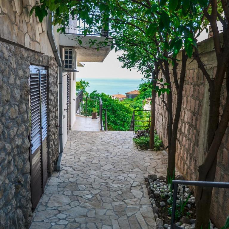 Apartments Cejovic - Economy Studio - 6