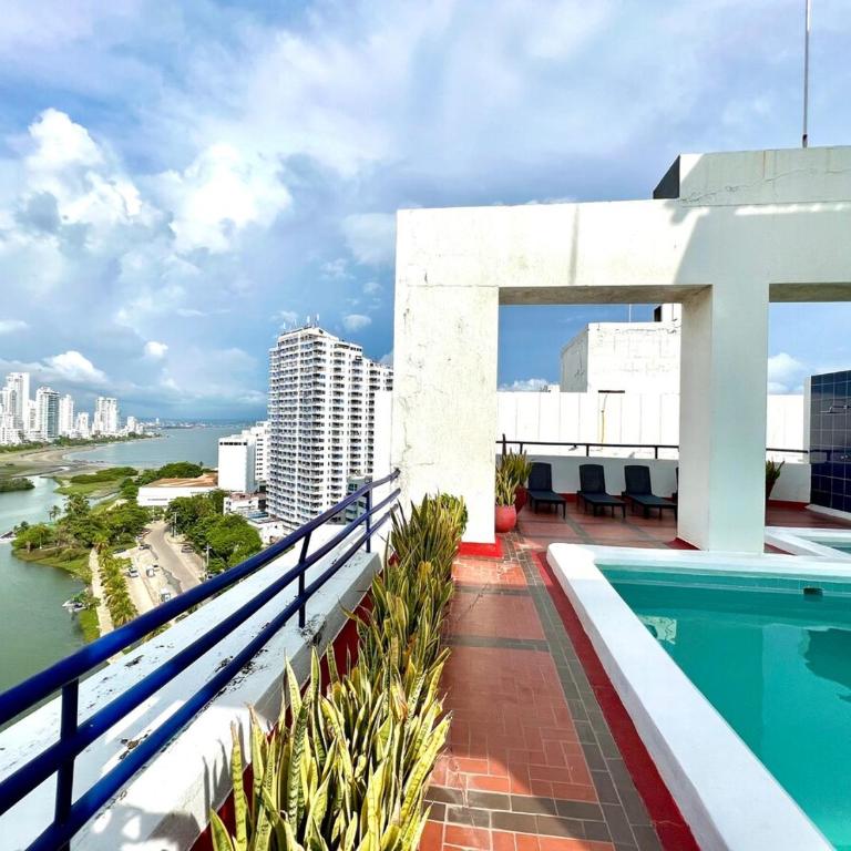 Luxury mediterranean Suite - One-Bedroom Apartment with Balcony and Sea View - 39