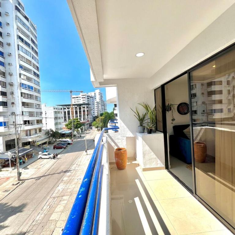 Luxury mediterranean Suite - One-Bedroom Apartment with Balcony and Sea View - 15