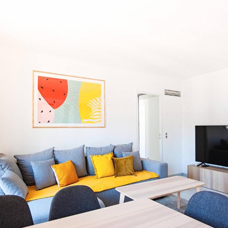 MILADY-Perle neuve, wifi, climatisée, Centre d'Antibes au calme - Appartement 2 Chambres - 7
