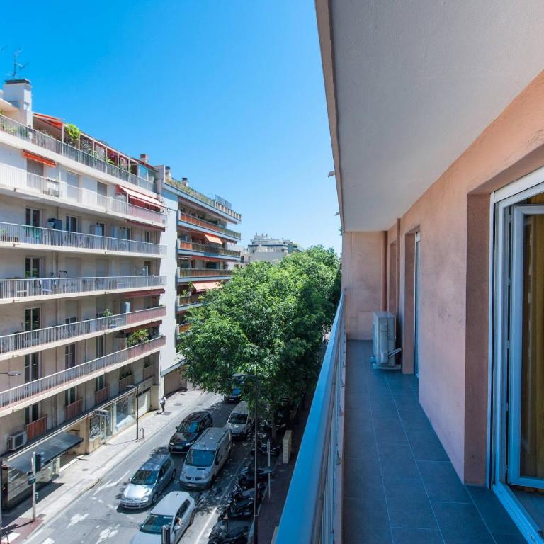 MILADY-Perle neuve, wifi, climatisée, Centre d'Antibes au calme - Appartement 2 Chambres - 22