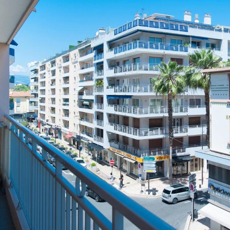 MILADY-Perle neuve, wifi, climatisée, Centre d'Antibes au calme - Appartement 2 Chambres - 23
