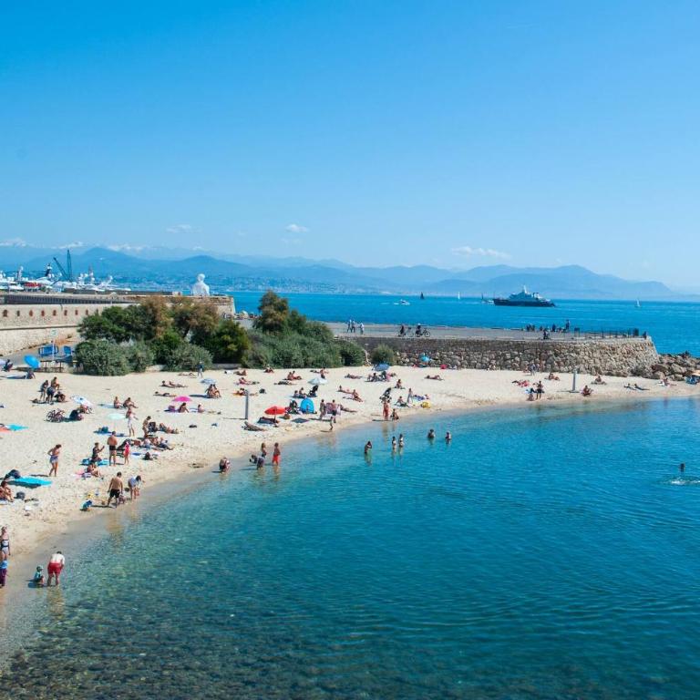 MILADY-Perle neuve, wifi, climatisée, Centre d'Antibes au calme - Appartement 2 Chambres - 28