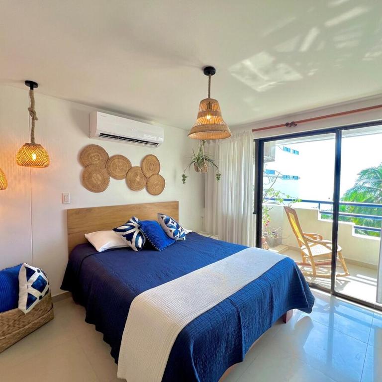 Luxury mediterranean Suite - One-Bedroom Apartment with Balcony and Sea View - 4