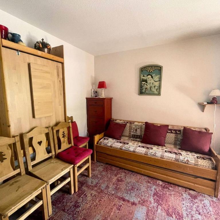 Résidence Pluton - Studio en plein cœur de station, face aux pistes avec place de parking privée et couverte MAE-5261 - Studio - 3
