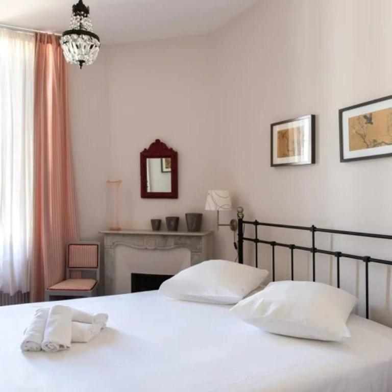 PANTHEON- App centre, 2 ch, 2 sdb , classé 4 étoiles - Appartement 2 Chambres - 17