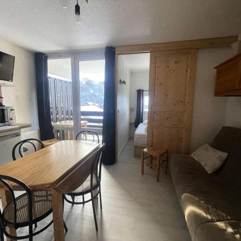 Résidence Arc En Ciel C - Coquet T2 face à la montagne et avec vue dégagée sur la "Vallée Blanche" MAE-5451 - Appartement - 1