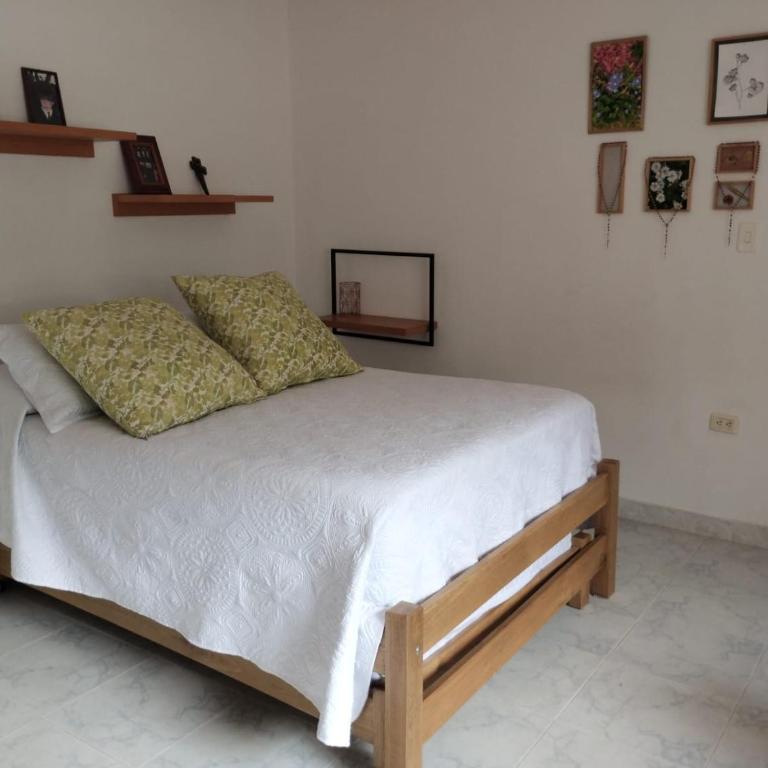 Central, mejor clima, campestre en Calambeo, a 5 minutos de la vida cultural - Habitación Doble Deluxe con vistas a la montaña - 1 o 2 camas - 2