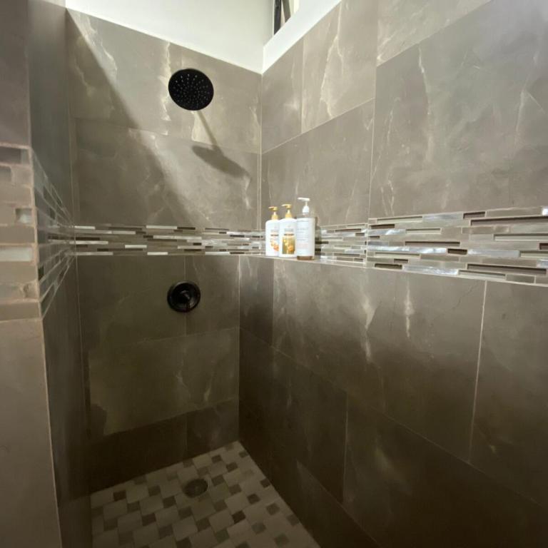 Condominio Rio - Three-Bedroom Apartment - 2
