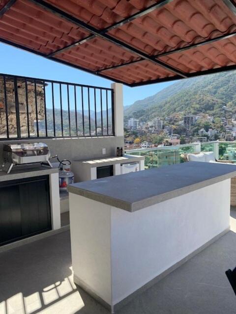 Condominio Rio - Three-Bedroom Apartment - 12