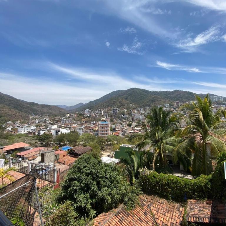 Condominio Rio - Three-Bedroom Apartment - 32