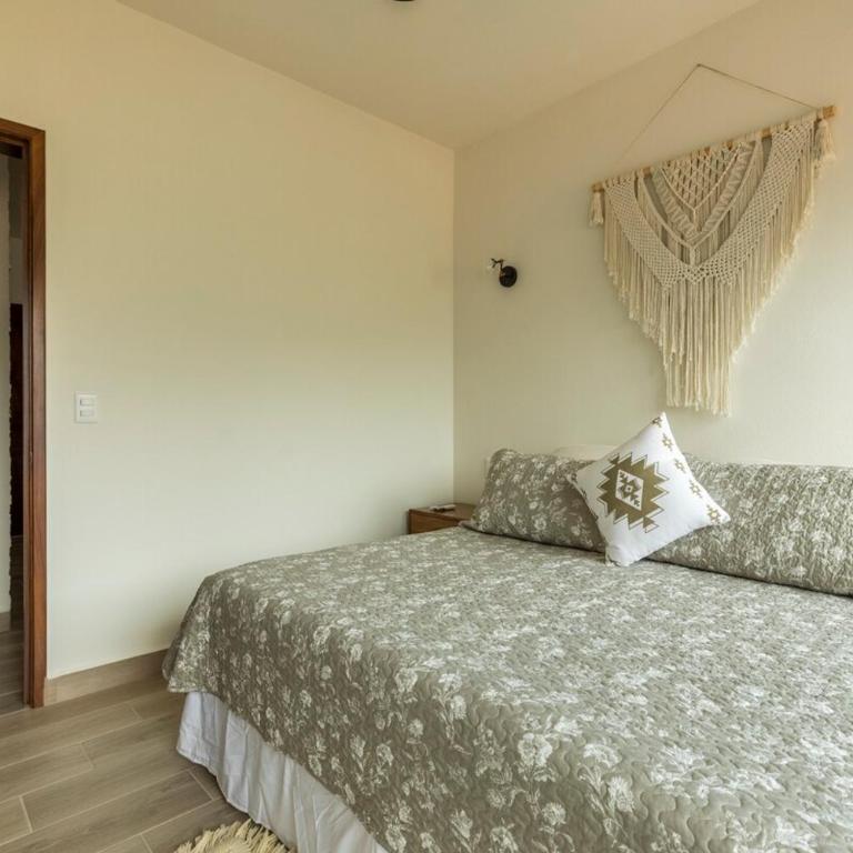 Condominio Rio - Three-Bedroom Apartment - 40