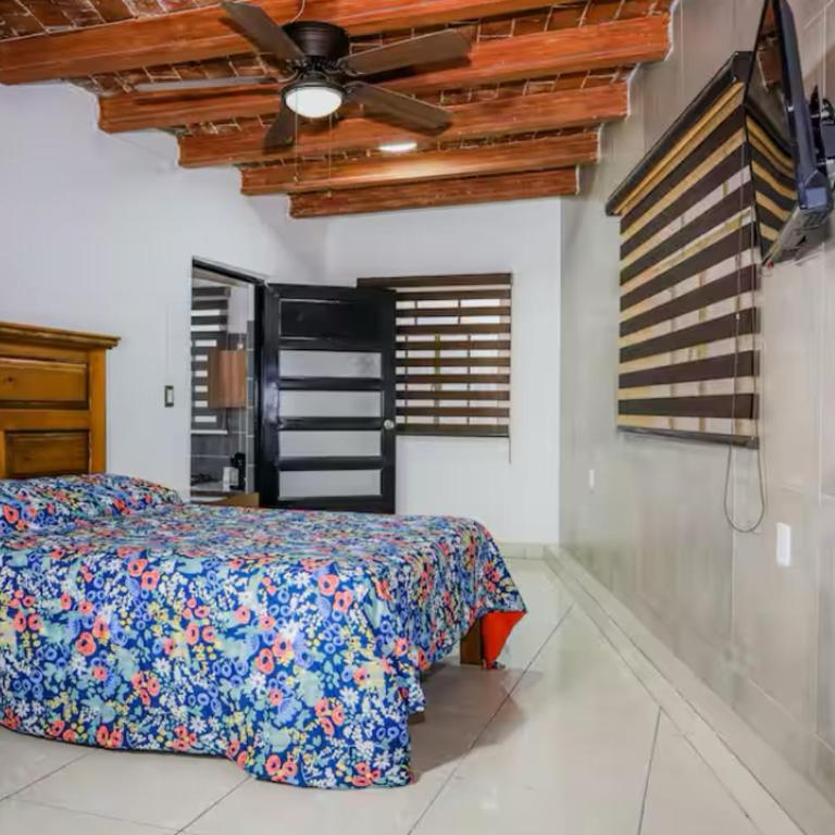 Quijote Loft Rentals Moyas - Two-Bedroom Apartment - 5