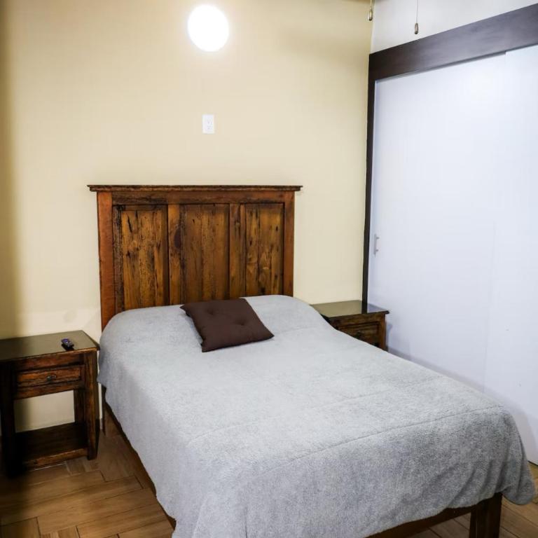 Quijote Loft Rentals Moyas - Two-Bedroom Apartment - 9