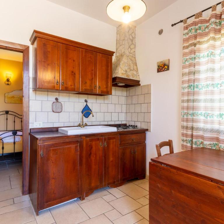 Casal Del Borgo 5 - Casa Vacanze con 1 Camera da Letto - 2