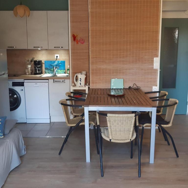 Superbe T2 Rez-de-jardin, 4 Pers, Proche Mer, Parking Sécurisé, Animaux Acceptés - FR-1-798-21 - Appartement - 3