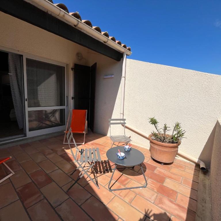 Villa Climatisée 6 Pers - Proche Port & Village - Parking Privé - FR-1-796-88 - Apartment - 1