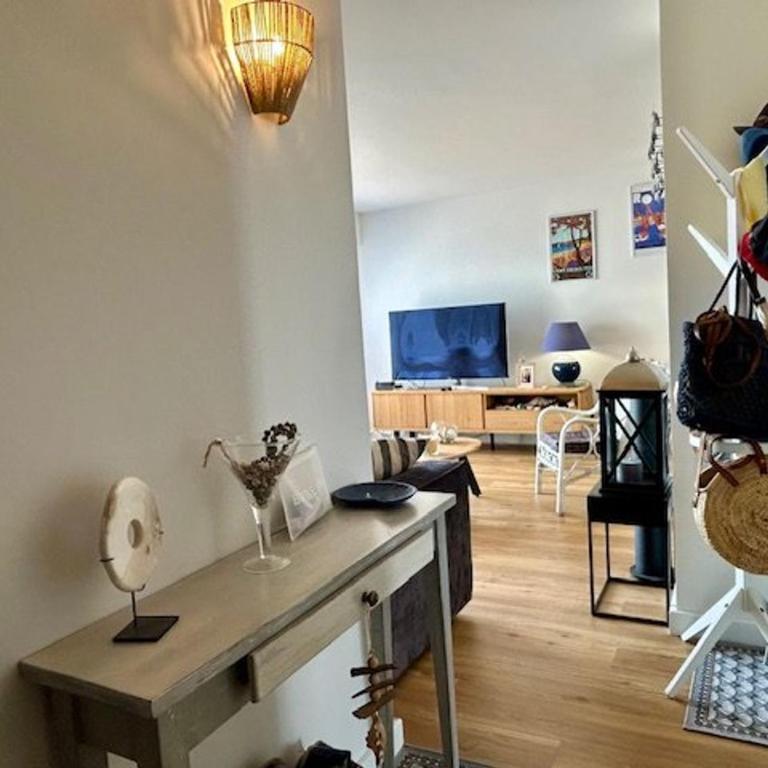 Bel appartement T3 rénové avec vue sur mer à Royan - FR-1-494-213 - Apartment - 4