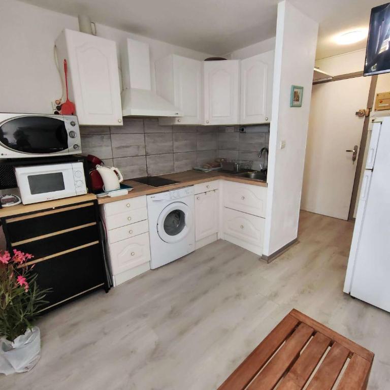 Studio Cabine 4 Pers, Cap d'Agde, Proche Plage - FR-1-607-225 - Studio - 9