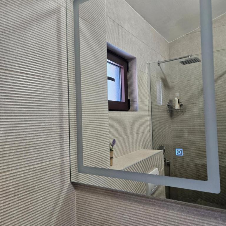 Apartments Škaljari - One-Bedroom Apartment with Mountain View - 12