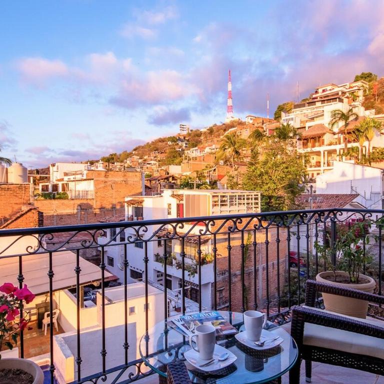 2-Bedroom Condo In The Heart of PV 502 - Two-Bedroom Apartment - 15