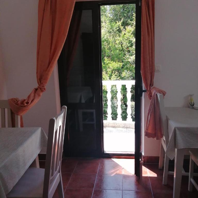 apartmani - One-Bedroom Apartment - 6